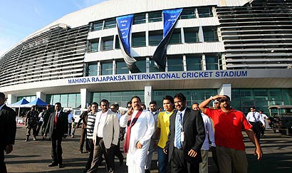 president-mahinda-rajapaksa-ground-visit.jpg