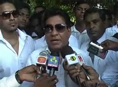 Minister Mervin Silva at Kelaniya Rajamahaviharaya Temple