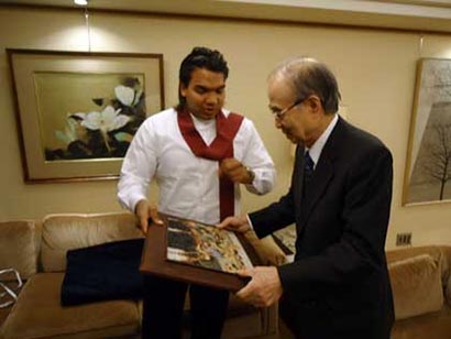 Namal Rajapaksa with Yasushi Akashi in Japan