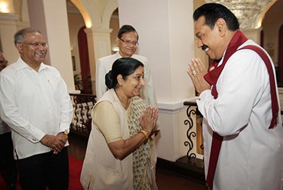 Mahinda Rajapaksa with Sushma Swaraj at President House