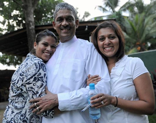 Sarath Fonseka free home