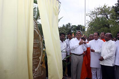 Defence Secretary Gotabhaya Rajapaksa is at Weherahena Poorwarama Raja Mahavihara