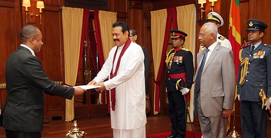 Envoys of four nations present credentials to President Rajapaksa