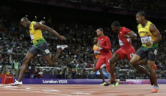 Usain Bolt wins Olympic 100m gold at London 2012