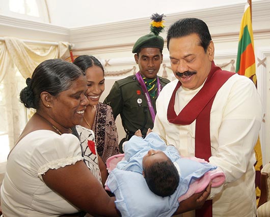 Lance Corporal Pradeep Sanjaya met President Mahinda Rajapaksa
