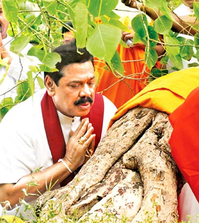 President participates in religious observances in memory of SLFP stalwarts 