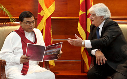 Minister Basil Rajapaksa with Chairman of Commonwealth Business Council