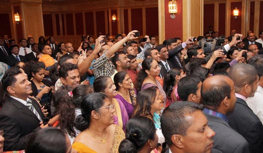 Sri Lankans in Kuwait meet the President