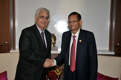 Minister Peiris meets the new External Affairs Minister of India