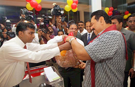 President Rajapaksa declares open Sri Lanka’s first Travel Service Centre on an Expressway