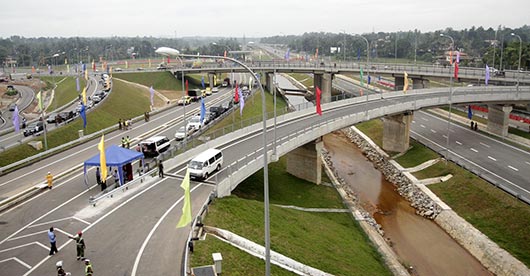 President Rajapaksa declares open Sri Lanka’s first Travel Service Centre on an Expressway