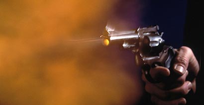 Armed robber shot dead by police in Minuwangoda