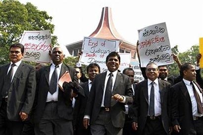 Sri Lanka lawyers boycott courts over impeachment