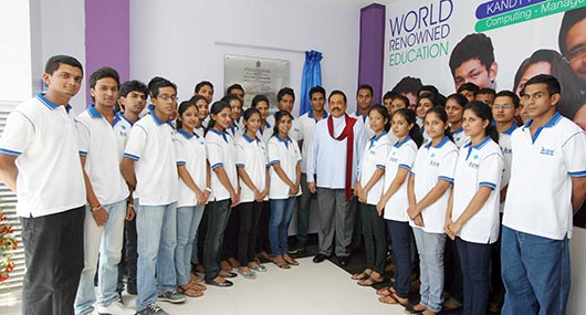 President Rajapaksa declares open new NIBM Branch in Kandy