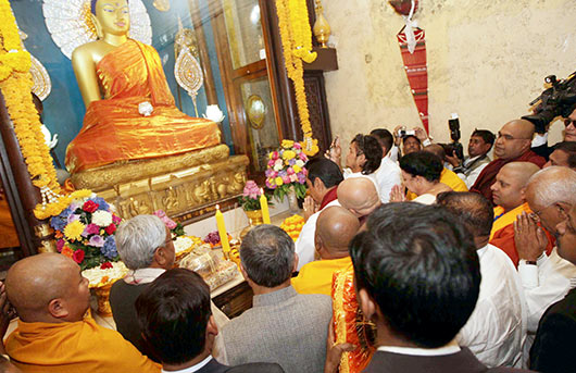 President Rajapaksa visits Bodh Gaya, India amid protests