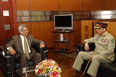 Pakistan Army Chief meets Secretary Defence of Sri Lanka