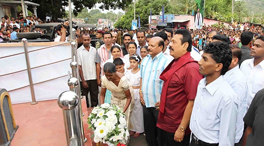 Floral tribute to Ranaviru Hasalaka Gamini’s memorial