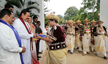 Kandy Esala Perahera comes to an end: Perahera Sannasa to the President