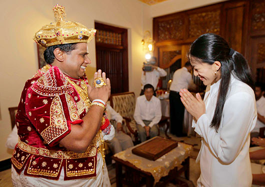 The visiting princesses of Japan and Thailand paid homage to Sri Dalada Maligawa (Temple of the Tooth) in Kandy