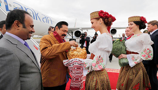 Sri Lanka President Mahinda Rajapaksa arrives in Belarus