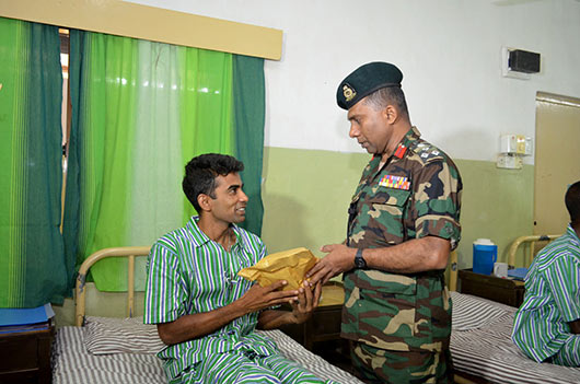 Soldiers donate blood to Jaffna Blood Bank on Army Day