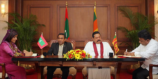 Maldivian President Abdulla Yameen Abdul Gayoom met Sri Lanka President Mahinda Rajapaksa