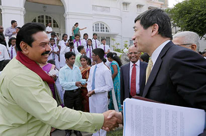 UN Assistant Secretary General and UNDP Asia Pacific Director meets Sri Lanka President Rajapaksa