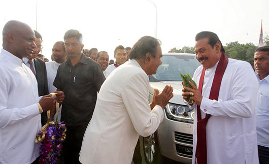 The Second Phase of the Southern Expressway from Pinnaduwa in Galle to Godagama in Matara was declared open by President Mahinda Rajapaksa