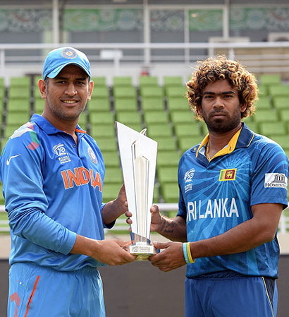 Lasith Malinga with Dhoni