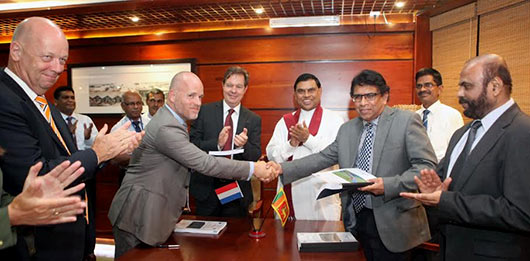 Simon Smits met Basil Rajapaksa