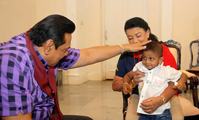 President Mahinda Rajapaksa yesterday had lunch with Danindu Yashen, who was rescued from his kidnappers on Friday and his family at the President’s House