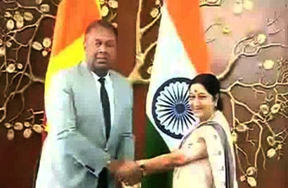 Mangala Samaraweera met Sushma Swaraj