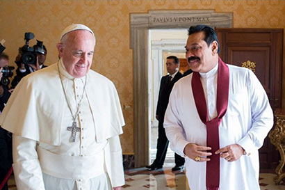 Pope Francis met former President Mahinda Rajapaksa