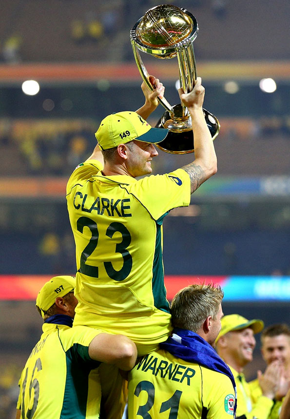 Aaron Finch and David Warner hoist Michael Clarke on their shoulders - Cricket World Cup 2015