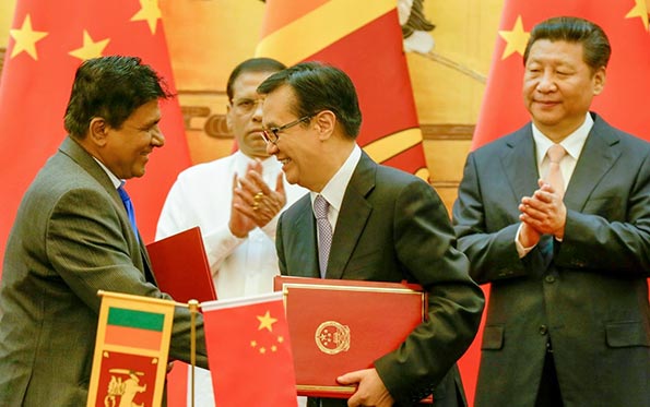Sri Lanka President Maithripala Sirisena met Chinese President Xi Jinping