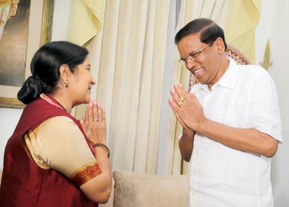 Sri Lanka President Maithripala Sirisena with Indian External Affairs Minister Sushma Swaraj