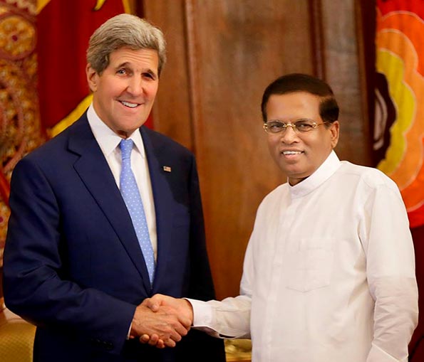 John Kerry with Sri Lanka President Maithripala Sirisena