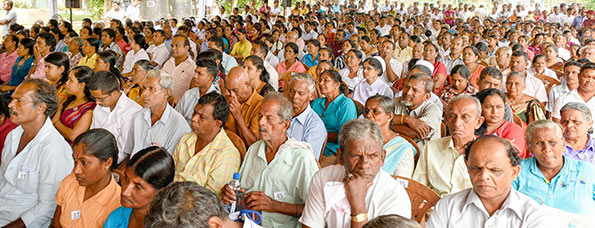 People in Polonnaruwa