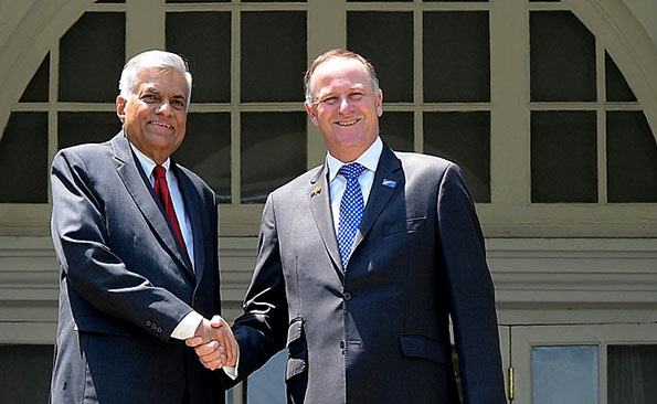 Sri Lanka Prime Minister Ranil Wickremesinghe with New Zealand Premier John Key