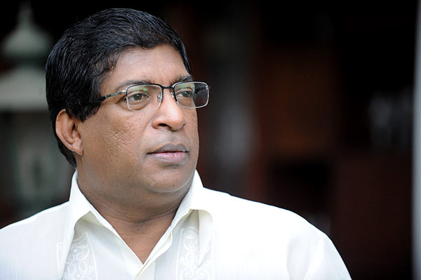 Ravi Karunanayake