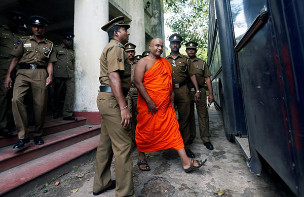 Akmeemana Dayarathana thero