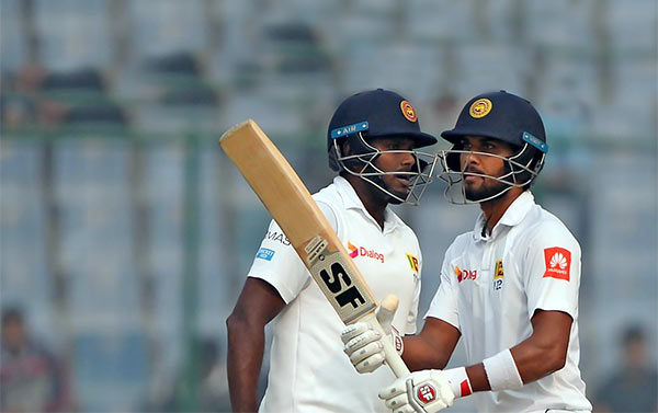 Angelo Mathews with Dinesh Chandimal