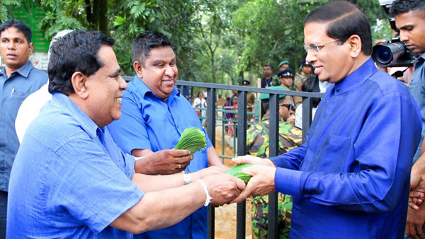 Nimal Siripala De Silva with Maithripala Sirisena