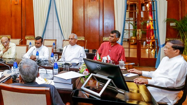 Sri Lanka President Maithripala Sirisena held special meeting with party leaders