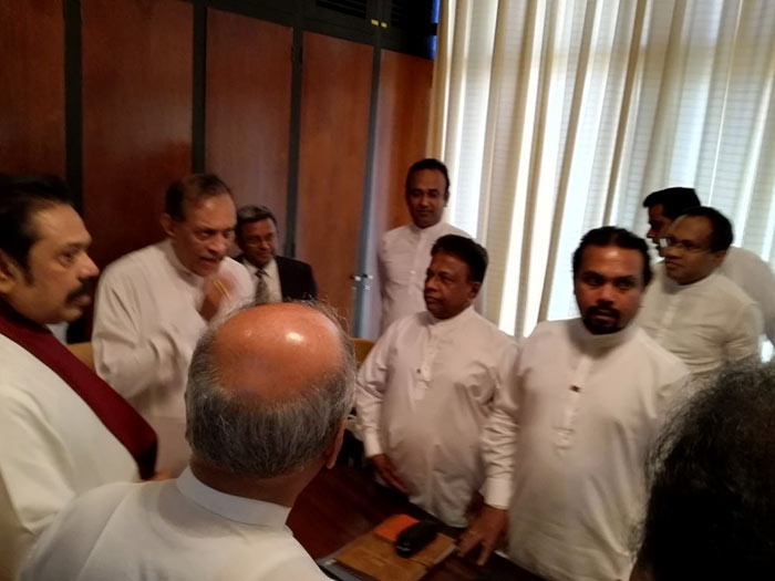 Joint opposition MPs met Speaker Karu Jayasuriya
