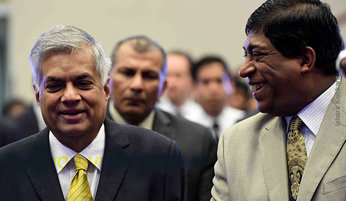 Ranil Wickremasinghe with Ravi Karunanayake