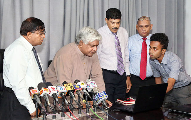 Minister Arjuna Ranatunga