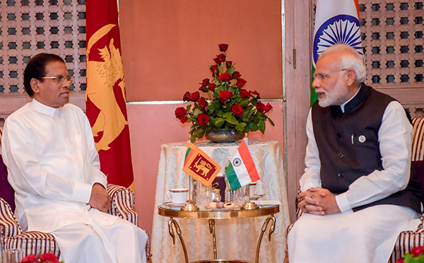 Sri Lanka President Maithripala Sirisena with India Prime Minister Narendra Modi