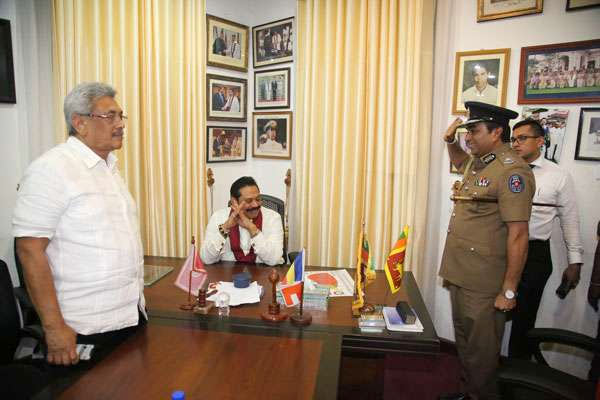 IGP Pujith Jayasundara with Gotabaya Rajapaksa