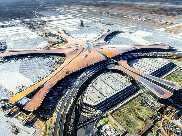 World's largest airport "Starfish" in China